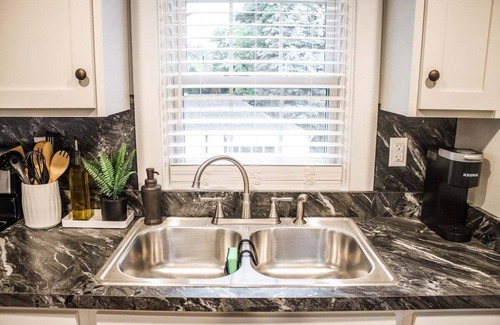 Witmer Apartment | ❤Beautifully Renovated Lancaster Apt❤