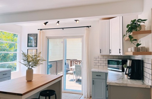 Oak Grove House | Beautifully Renovated 1920 Home, EV Charging, Pets
