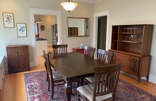 Ballard House | Beautifully restored 1909 home 5bedroom/2bath perfect walkable Ballard location!