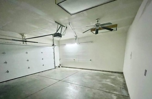 Acton House | Beautifully Updated 3bd/2ba, 2 Car Garage!