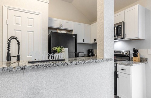 Oak Cliff House | Beautifully Updated Spacious Home/Foosball Table