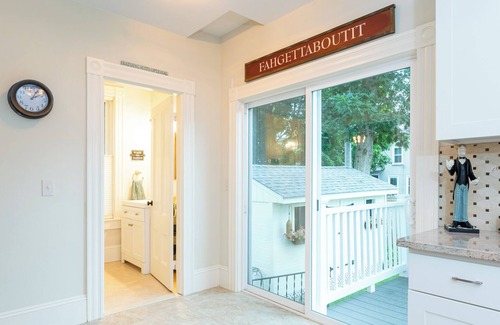 Newburyport House | Beautifully updated Victorian in downtown historic Newburyport