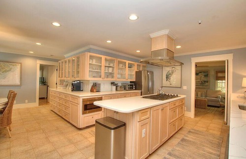 Oceanside House | Beautifully Decorated Home on one of the prettiest Oceanfront lots in Sea Pines!