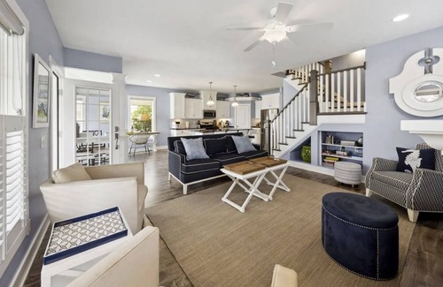 Marblehead House | Beautifully Appointed- Sunrise & Sunset Views in Bay Point Resort