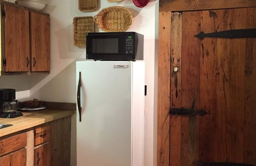 Spruce Pine Cabin | Beautifully-restored 200-year-old Log Cabin off the Blue Ridge Parkway