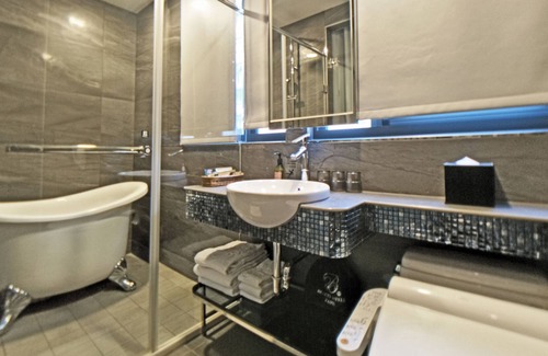 Zhongzheng Hotel | Beauty Hotels Taipei Hotel B7 Journey