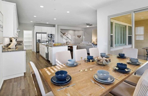 Santa Ana Heights House | Beauty on Guarda Dr