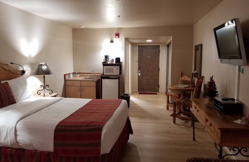 Lake Montezuma Hotel | Beaver Creek Inn