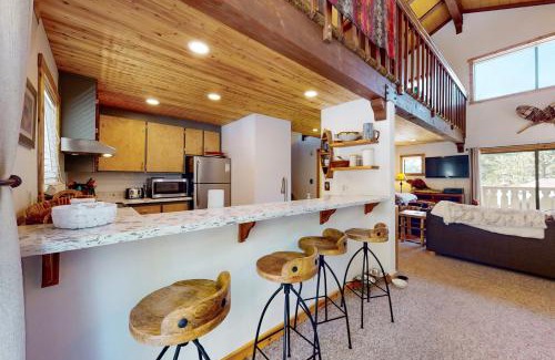 Tahoe Tyrol House | Beaver Lodge