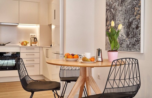 La Ribera Apartment | BeBarceloner Born Apartments with Pool and Private Terrace