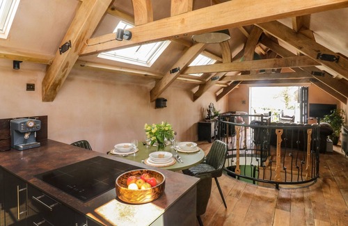 Okehampton Cottage | BECKET'S BARN, family friendly, character holiday cottage in Northlew