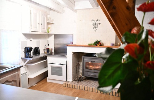Bourre Apartment | Become real troglodytes for the duration of your stay