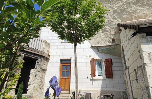 Bourre Apartment | Become real troglodytes for the duration of your stay