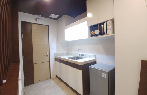 Jaro Hotel | Bed and Bath Serviced Suites