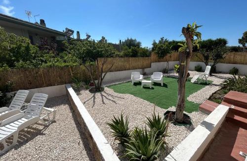Quartu Sant'Elena Bed & Breakfast | Bed and Breakfast Villa Teis