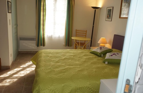 Vedene Hotel | BED AND BREAKFAST 10 MINUTES FROM AVIGNON