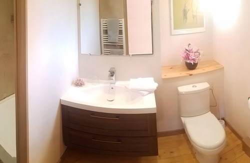 Le Fraysse Bed & Breakfast | Bed and Breakfast 'La Pompadour' with Shared Pool, Shared Garden and Wi-Fi