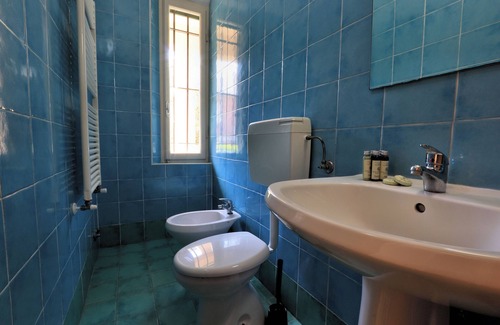 Marina di Cecina Bed & Breakfast | Bed and Parking Cecina Rooms