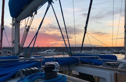 Torre del Greco Boat Rental | Bed&boat experience
