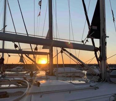 Torre del Greco Boat Rental | Bed&boat experience