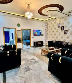 E-11 Sector Apartment | BED & BREAKFAST - Family cottages