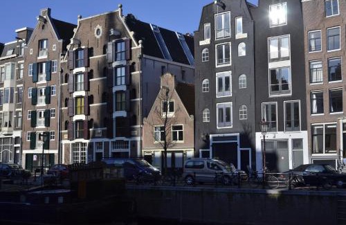 Haarlemmerbuurt Bed & Breakfast | Bed & Breakfast of Art