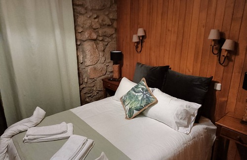 Manteigas Bed & Breakfast | bed & Breakfast