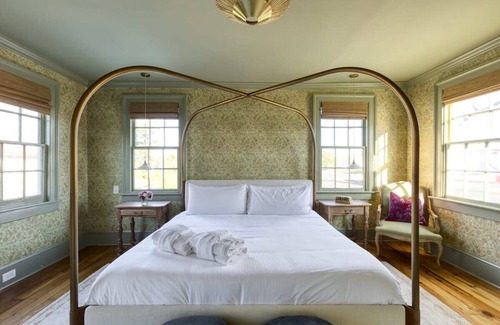Harleston Village Bed & Breakfast | Bed&Breakfast Veranda King Suite - Walk to King