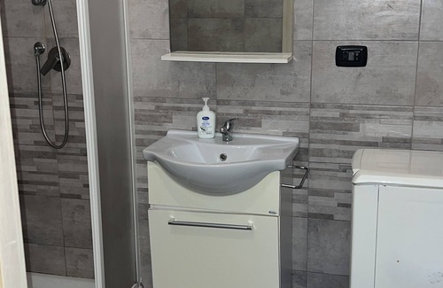 Aurora Apartment | Bed2Go Brescia