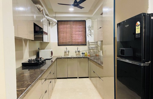 Gurugram Apartment | BedChambers Serviced Apartment Sector 52
