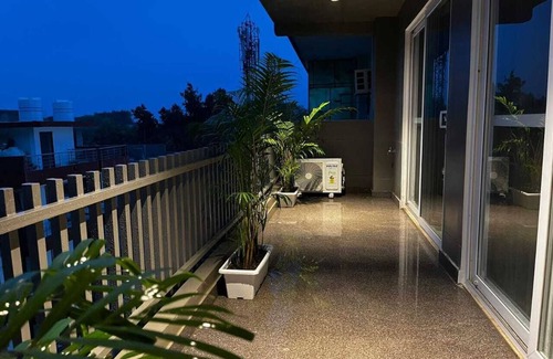 Gurugram Apartment | BedChambers Serviced Apartment Sector 52