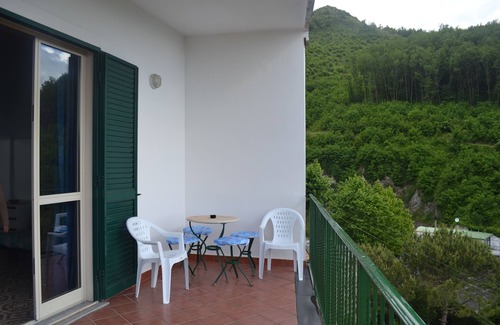 Vietri sul Mare Apartment | Bedebreakfastilys Coast Amalfitana