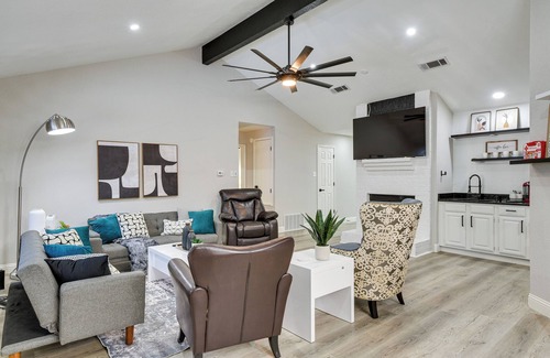 Bedford House | Bedford Retreat w/Private Pool & Gas Grill!