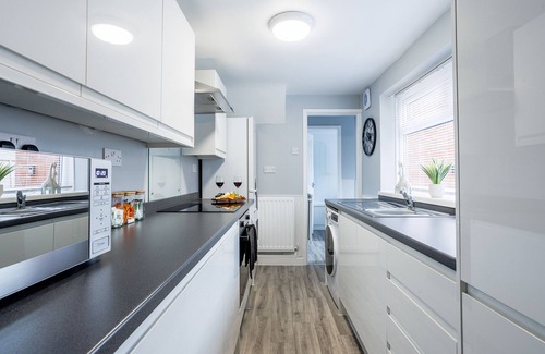 Bedlington Apartment | Bedlington - House - Sleeps 3 - Parking - Garden