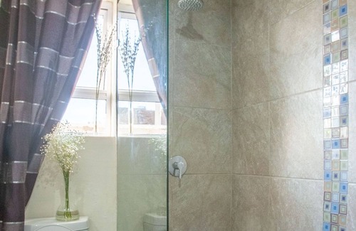 Strand House | Bedrock Guest Studios