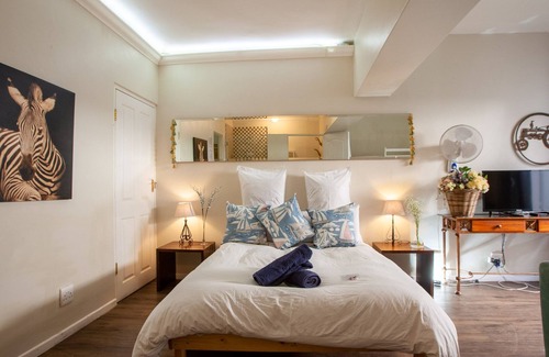 Strand House | Bedrock Guest Studios