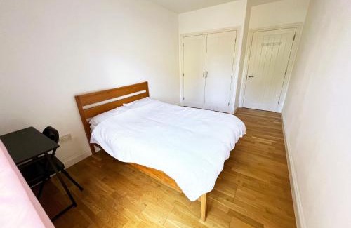 New Cross House | Bedroom 2, Queens Road