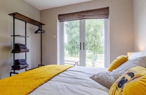Alfreton House | Bee Keepers Cottage