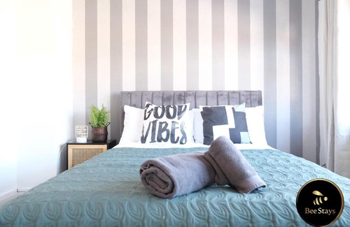 Warrington Apartment | Bee Stays - Ambleside House
