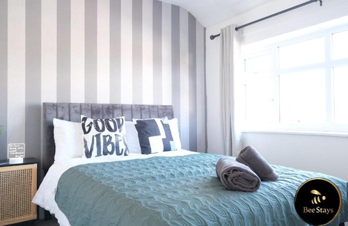 Warrington Apartment | Bee Stays - Ambleside House