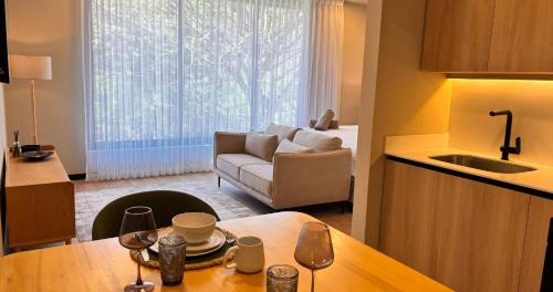 Santa Ana Apartment | BEE Suites San José - Santa Ana