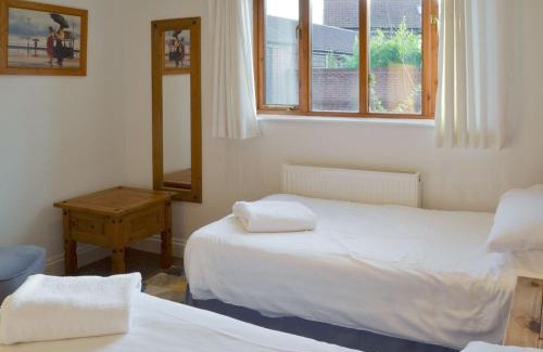 Irstead House | Beech Barns - Czu
