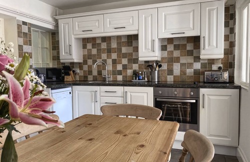 Hartington Cottage | Beech Cottage, centrally situated in the village of Hartington