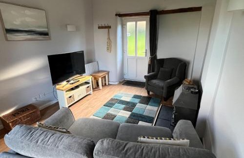 Ilfracombe House | Beech Cottage