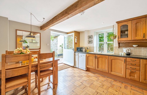 Dunkeswell House | Beech Cottage - sleeps 4 guests in 2 bedrooms