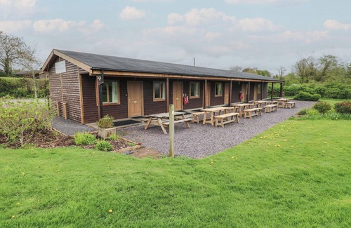 Cowbridge Cottage | BEECH, country holiday cottage, with a garden in Cowbridge
