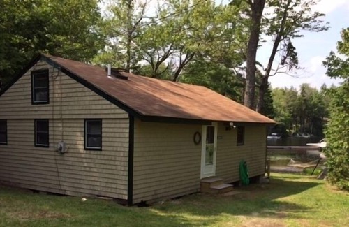 Otis Cottage | Beech Hill Pond Cottage - w/Sandy Beach Near Acadia & Bar Harbor