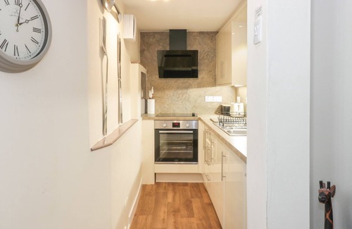 Kelso Cottage | BEECH TENT LANE COTTAGE, pet friendly in Kelso