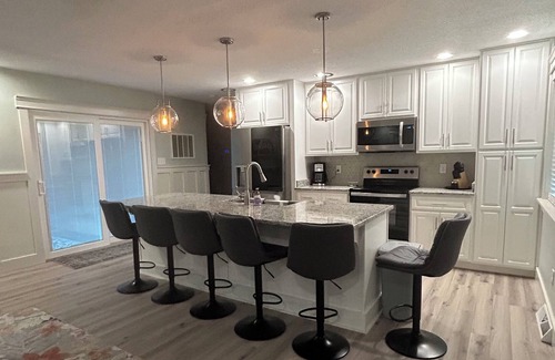 Campbellsville House | Beechwood Bungalow. Downtown Campbellsville. Newly remodeled!