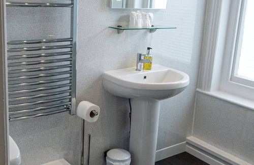 Roundham House | Beecroft Lodge